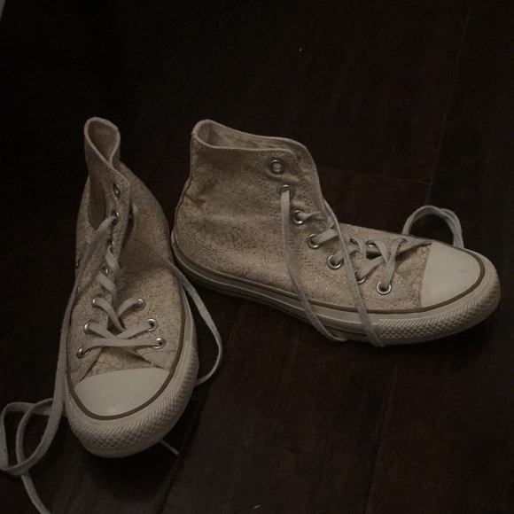 Gold patterned converse - Picture 1 of 8